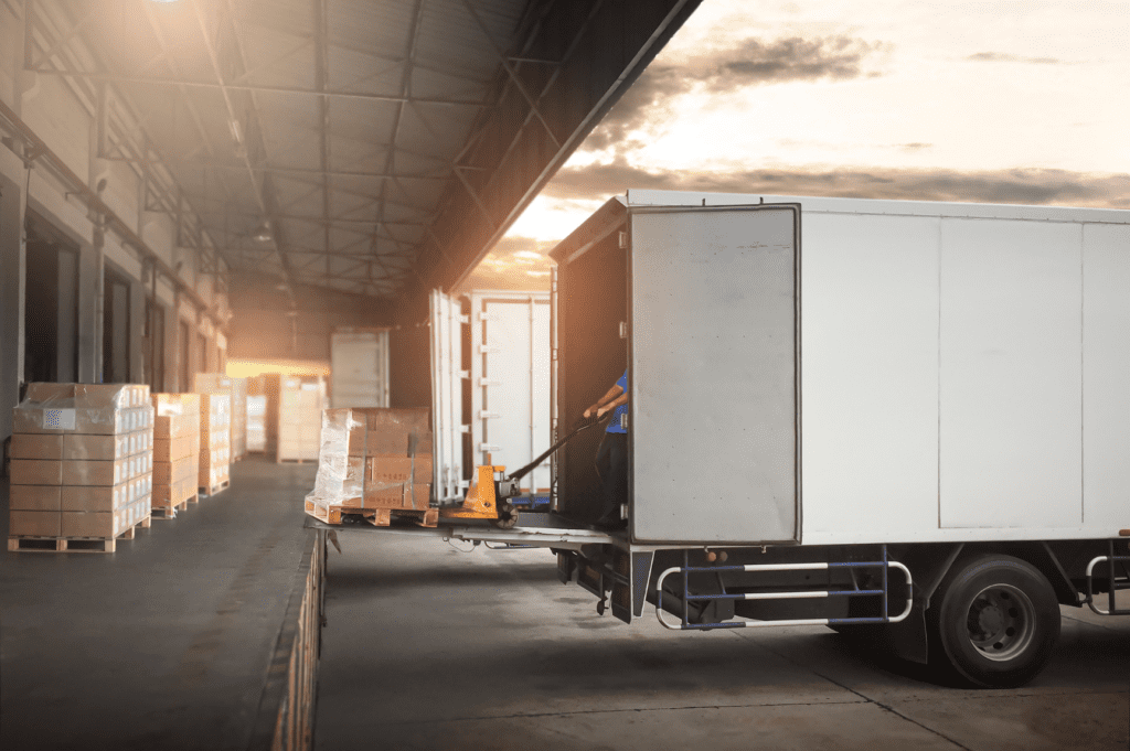 24/7 cross docking warehouse near Fairfield and Wilmington, OH
