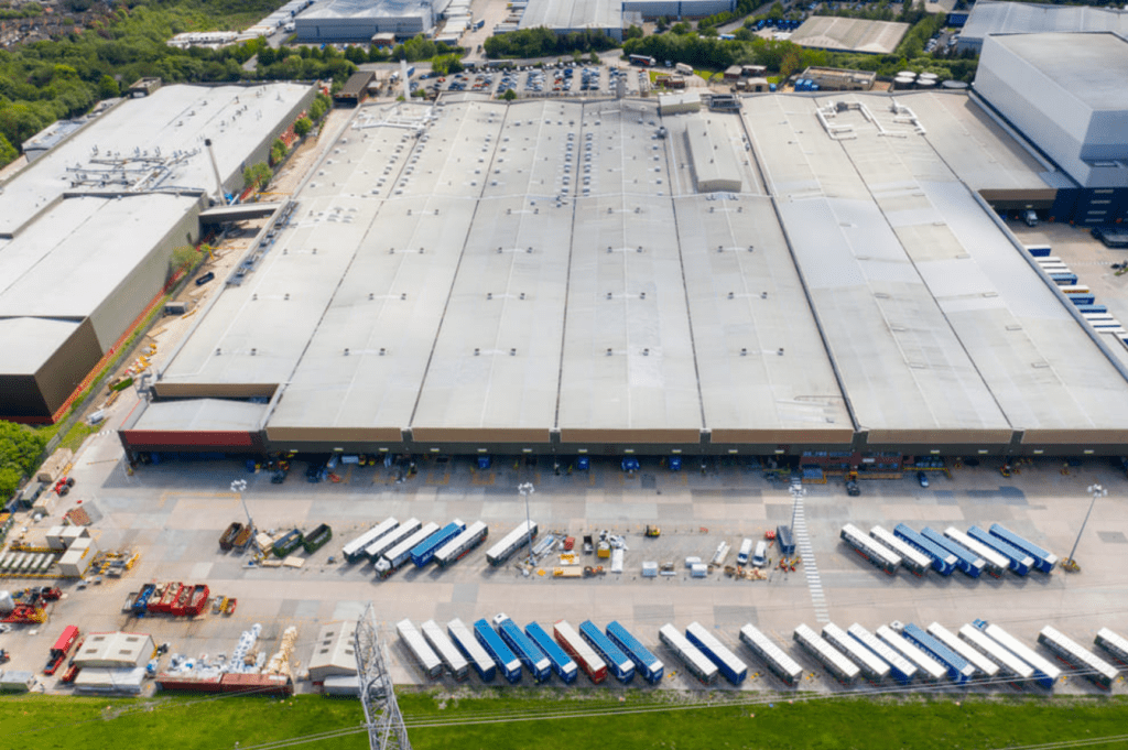 Warehouse in Nashville, TN equipped for cross-docking, inventory handling, and distribution support.