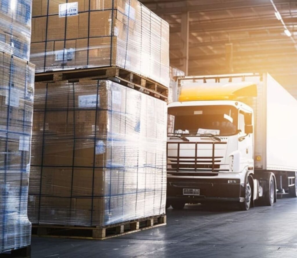 Efficient pallet rework and restacking services in Austin, Texas.