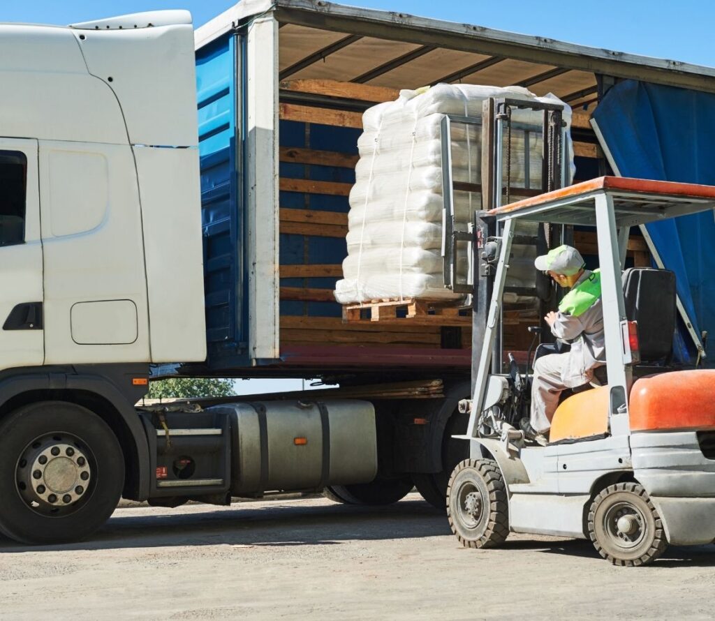Simplify logistics with OLIMP’s cross docking & warehouse system in Sacramento