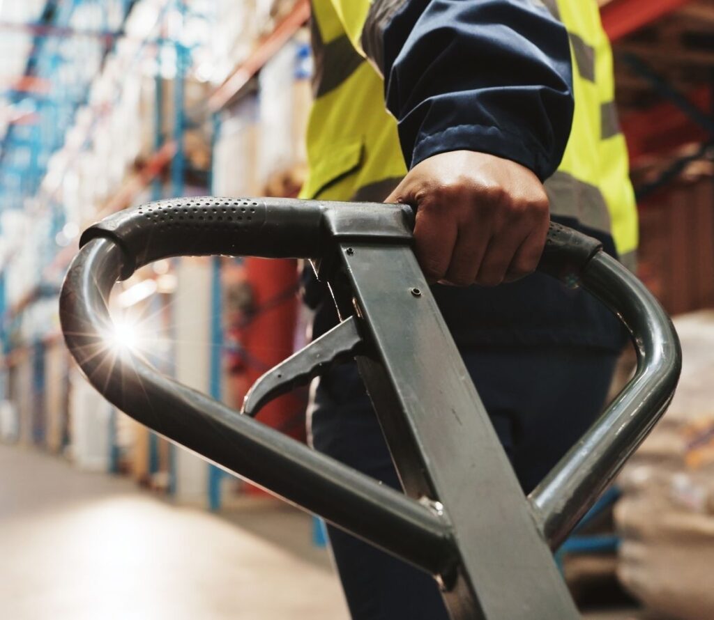 Discover the benefits of choosing OLIMP Warehousing for your logistics needs.