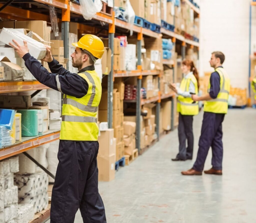strategically located warehouse in philadelphia near major highways and port access.