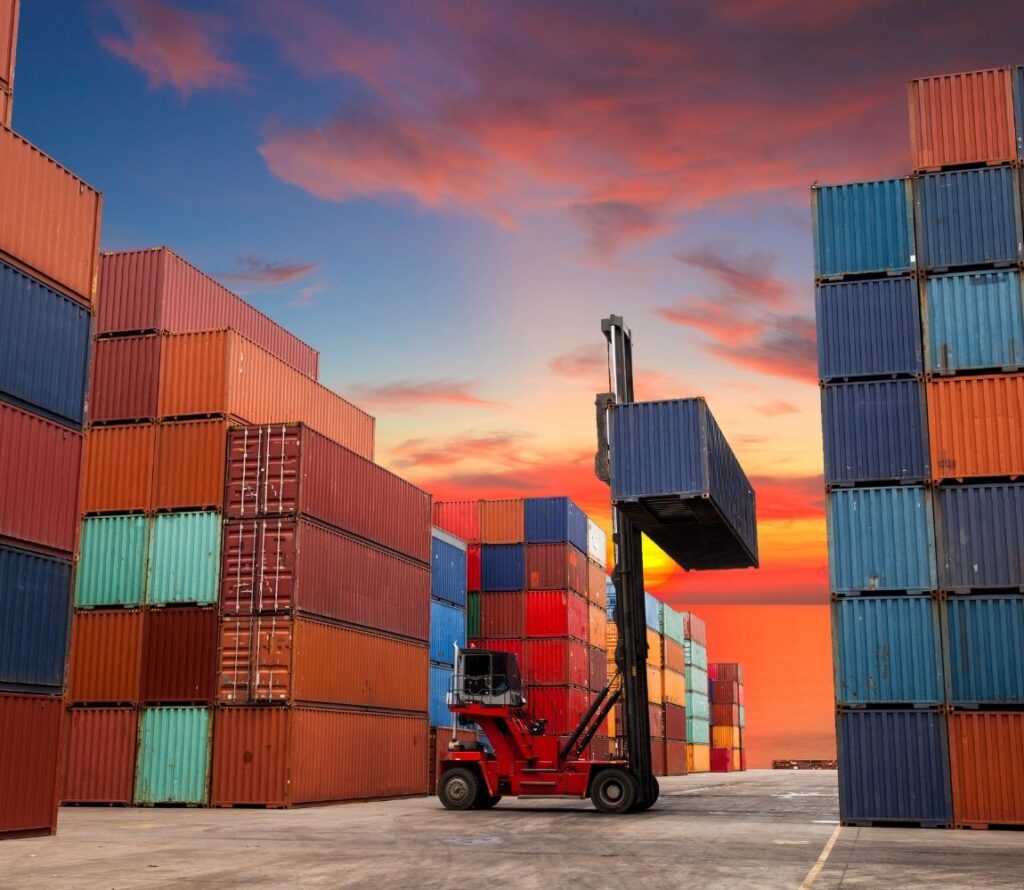 Container transloading and drayage services in Tracy ca connecting ports to regional distribution warehouses