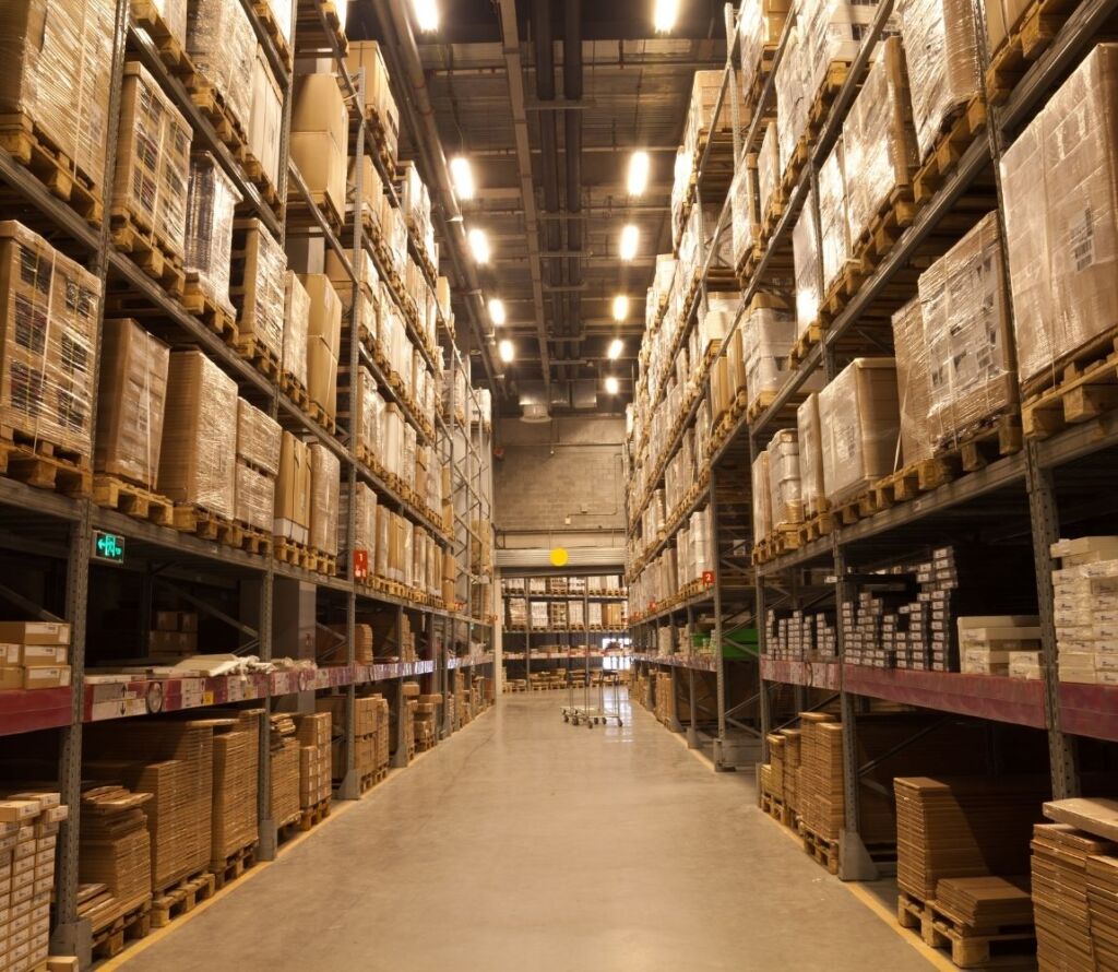 Customized warehousing and distribution services enhancing supply chain performance.