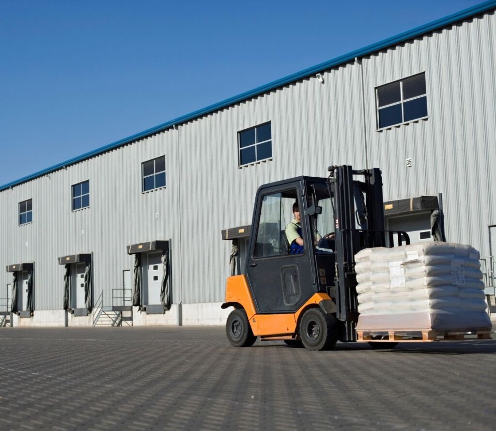 Efficient pallet rework improving warehouse organization